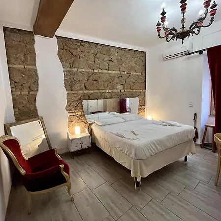 Oda ve Kahvaltı Dada Roma Roma